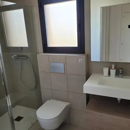 Townhouse With Jacuzzi, Sauna, And Barbeque Appartement